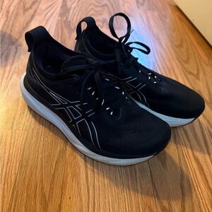 ASICS Men's Black and White Athletic Shoes